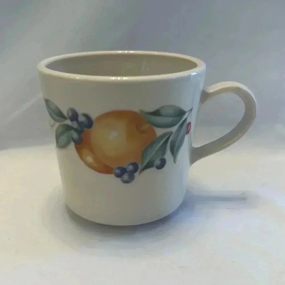 Set of 8 Vintage Corningware Corelle Abundance Fruit Mugs Coffee Cups - Picture 2 of 6